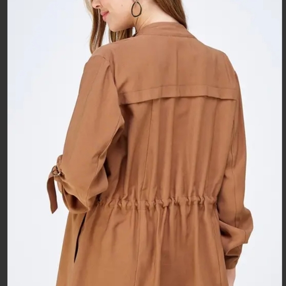046 - NEW! CHIC AND FABULOUS CAMEL STYLISH DRAPED OPEN FRONT TRENCH DUSTER - Picture 4 of 6